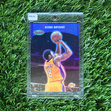Kobe Bryant 2001 Topps #75 Bowmans Best Refractor Holo picture