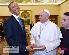 BARACK OBAMA AFTER PRIVATE AUDIENCE WITH POPE FRANCIS - 8X10 PHOTO (DA-467) picture