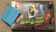 2026 TOPPS MARS ATTACKS CHRISTMAS HOBBY BOX FACTORY SEALED IN HAND picture