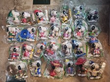 VINTAGE SNOOPY FIGURINES WORLD TOUR 1998 SET OF 28 SEAL McDonald's HAPPY MEAL picture