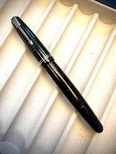 Vintage Parker Vacumatic Silver Pearl Fount. Pen - 14k Gold Nib - fully restored picture