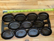 Antique Ultra Rare Cast Iron Gem Pan 11 Cup Gatemarked picture