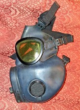 Vintage Vietnam Era US Military Field Gas Mask picture