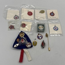 16 Silver Tone Brownie /Girl Scout Emblem Enamel Charm Pendant Vintage Some New picture