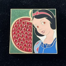 Disney Shopping Snow White & Apple Pave Pin LE 250 Rare 2006 picture