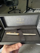 Parker Pen HM The Queen picture