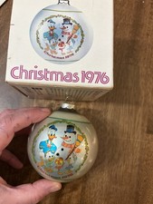 Vintage Schmid Disney Christmas 1976 Donald Duck Snowman Glass Ornament Box picture