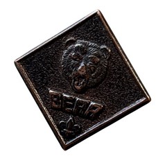 Vintage Bear Head Square Lapel Pin Bronze Tone Metal Wildlife Grizzly Hat Pin picture