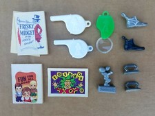 VINTAGE EARLY CRACKER JACK TOYS - EXCELLENT CONDITION picture