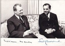 Willy Brandt – Chancellor + Hussein I. - King/Jordan - Photo - 2 x orig. signed picture