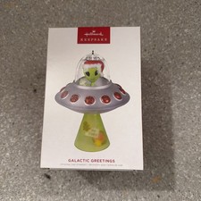 2022 Hallmark Galactic Greetings UFO Alien Christmas Ornament 23-9 picture