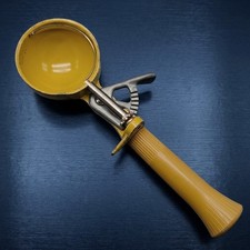 Vtg 50s Ice Cream Scoop Yellow Bonny Rare MCM Bonnie Scooper Kitchen Decor Read picture