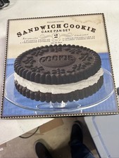 New in Open Box 2008 Williams Sonoma Sandwich Cookie Cake Pan Set 9