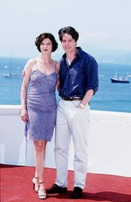 Hugh Grant & Jeanne Tripplehorn 51st Cannes Film Festival in Canne- Old Photo 1 picture