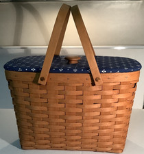 Longaberger 1991 Magazine Basket with Lid - up picture