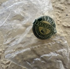 Publix Leadership United Way Giving Association Lapel Pin NEW SEALED picture