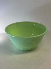 Bell-Shaped Mixing Bowl Vintage McKee Glass Jadeite Uranium Depression 9” picture