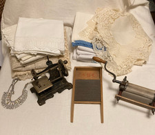 VARIETY OF VINTAGE ITEMS picture