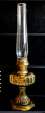 ANTIQUE ORIGINAL 1930s ALADDIN AMBER CATHEDRAL OIL LAMP WITH CHIMNEY (19D) picture