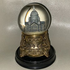 Disney Mary Poppins St. Paul’s Cathedral Snow Globe “Feed the Birds” with Stand picture