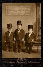 THE MURRAY MIDGET TRIPLETS - P.T. Barnum Shows Vintage Photograph Cabinet Card picture