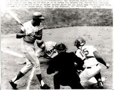 LG34 1970 Wire Photo NY METS BUD HARRELSON STEALS HOME vs LOS ANGELES DODGERS picture