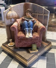 VINTAGE HALLMARK AMERICAN GIRL MOLLY 1944 FIGURINE BOOKEND PLEASANT COMPANY picture