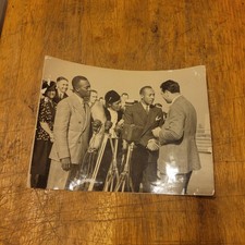 1936 Jesse Owens returns news events photo service picture