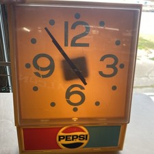 Vintage 1979 Pepsi Hard Plastic Lightup Clock NEEDS BATTERY picture