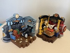 Harry Potter Platform 9 3/4 Hogwarts Express Warner Bros Studio Bookends USED picture