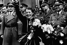 WW II German Photo ---- Hanna Reitsch - Test Pilot -.. picture