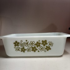 Pyrex Spring Blossom Crazy Daisy Loaf 913 White Green 8.5x4.5x2.5 Bread Pan Vtg picture