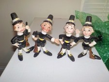 4 Vintage 1955 Kreiss Ceramic Thanksgiving Pilgrims Figurines in 1700's Outfits picture