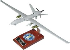 USAF General Atomics MQ-9 Reaper Drone + Missiles Desk Display UAV 1/32 SC Model picture