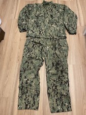 US Navy USN NWU Type III AOR2 Digital Camo Uniform Set X-Large blouse And Trouse picture