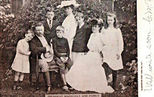1906 B&W RPPC President Theodore Roosevelt And His Family Postcard picture