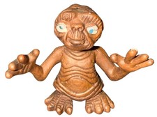 E.T. The Extra-Terrestrial E.T. Brown Plastic Figurine Mini Figure, 1 Pack picture