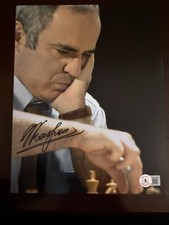 GARRY KASPAROV HAND SIGNED AUTOGRAPHED 8x10 CHESS GRANDMASTER CHAMP BECKETT BAS picture