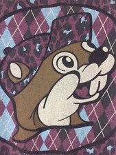 Buc-ee's Adult Unisex Medium Plum Leopard Tartan Plaid S/S T-Shirt Tee picture