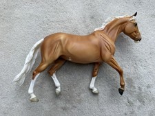 Breyer BreyerFest Horse #711371 Slainte Surprise Matte Palomino Sabino Giselle picture