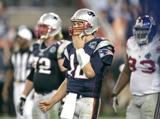 Patriots quarterback Tom Brady throws long for a hail mary pass du- Old Photo 2 picture