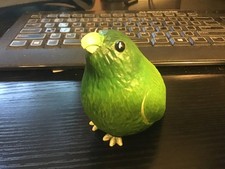 Collectible Enesco Home Grown Avocado Parrot Figurine Green 4017520 Read descrip picture