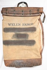 VINTAGE WELLS FARGO & CO RAILROAD CANVAS & LEATHER BANK DEPOSIT / MAIL BAG picture