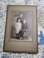 Antique cabinet card Formal photo children 3 Siblings Vinton Iowa Engledow picture