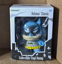 Kidrobot DC Comics Batman Classic Collectible Vinyl Dunny Figure picture