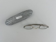 1860s Antique Civil War Era Wire Rim Slide Temple Eyeglasses With Metal Case picture