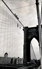 LD351 AP Wire Photo DEPRESSED MAN CLIMBS BROOKLYN BRIDGE RESCUED NY EAST RIVER picture