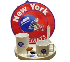 VINTAGE NY NEW YORK GIANTS NFL EZ HOLD PORTABLE DINNERWARE SET PLASTIC 14 PIECE picture