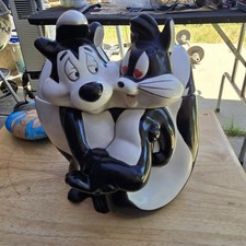 Pepe Le Pew And Penelope Cookie Jar picture