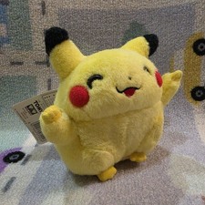 RARE NWT 1998 Pokemon Pikachu Squeak Plush Toy 6